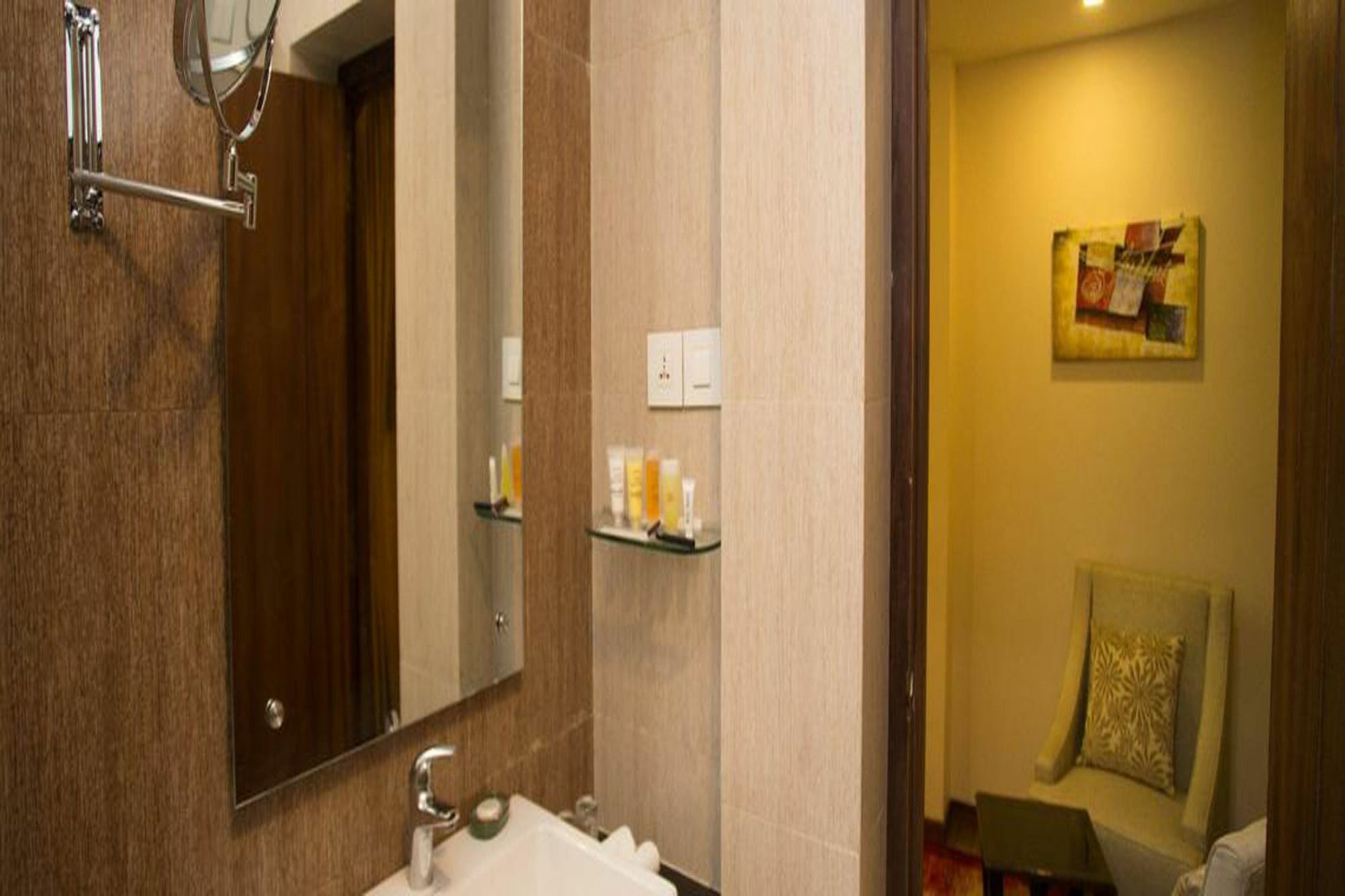 Oasis Kathmandu Hotel Экстерьер фото